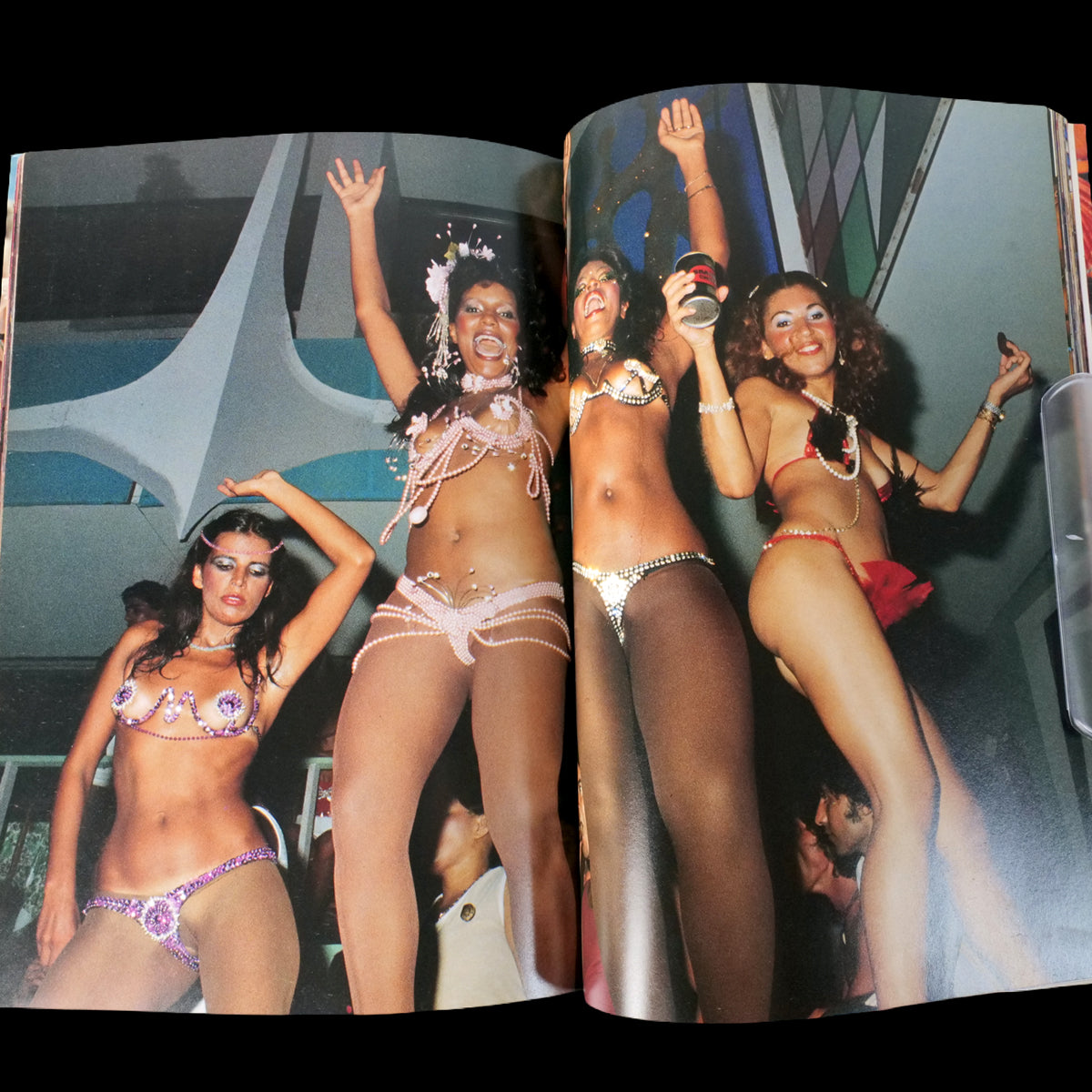 Rio's Carnival and the Merry Women - Masaomi Mochizuki (1981)