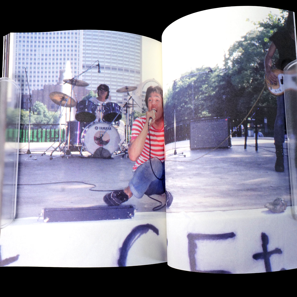 [SIGNED] ACTION PORTRAIT GIG Koenji Edition Jin Sato Ltd 500